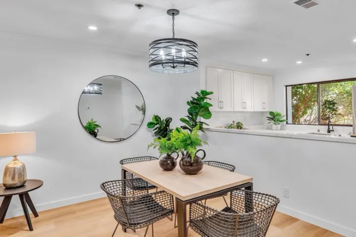 161 California Avenue K104, Palo Alto, California 94306