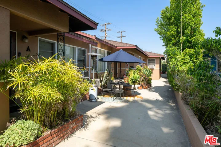 814 S Mayflower Avenue, Monrovia, California 91016