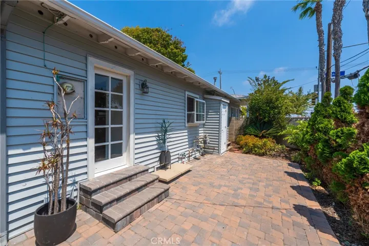 BBQ, Outdoor Dining Set, Firepit...This Patio Has Room For It All!