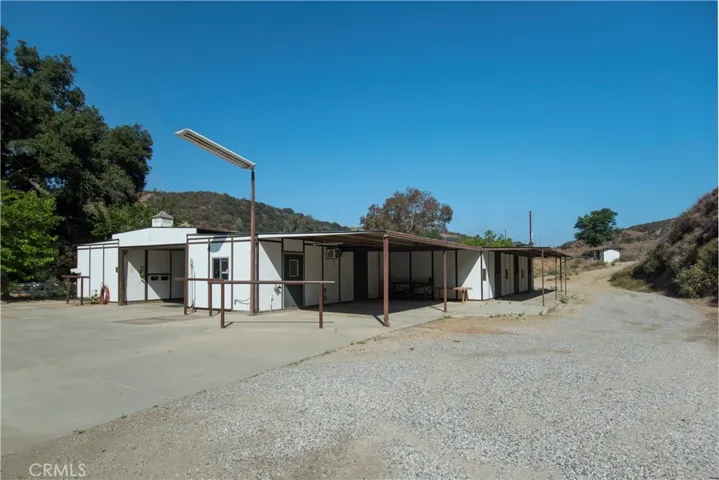 Exceptional horse facility