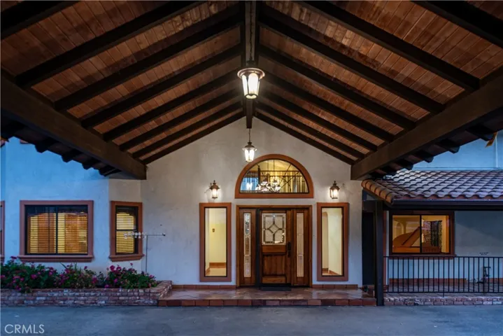 Porte Cochere