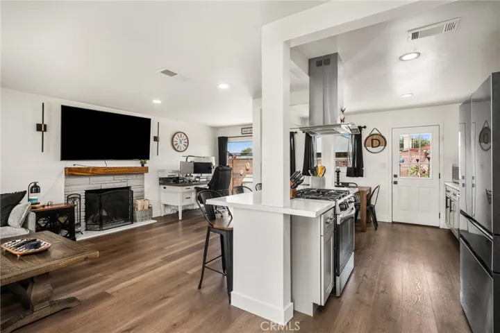 6975 San Bernardo Circle, Buena Park, California 90620 — photo 5