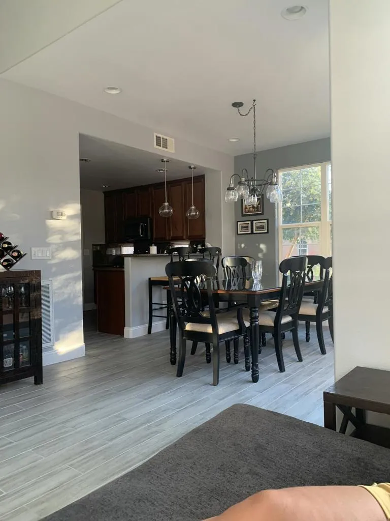 dining to kitchen