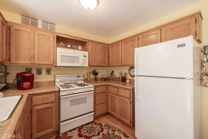 952 D, Big Bear City, California 92314