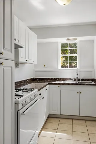 Guest house kitchen