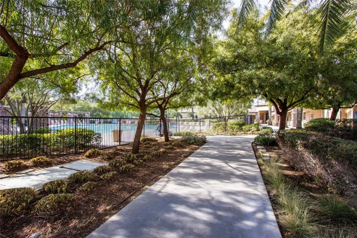 Heritage Lake Walking Trails