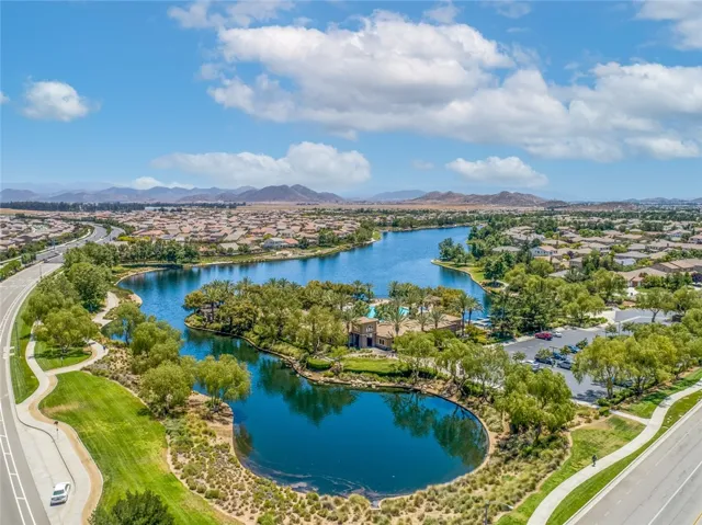 25-Acre lake exclusively for residents, featuring catch-and-release fishing, paddleboat rentals, and scenic walking trails that wind around the lake and throughout the community