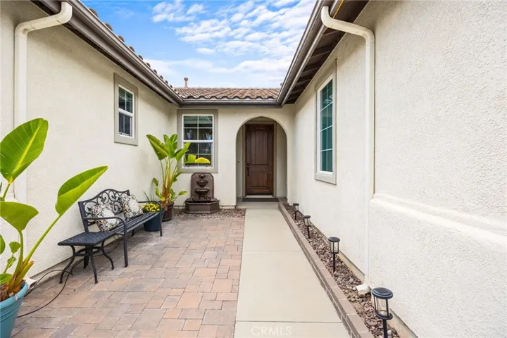 27977 River Shore Court, Menifee, California 92585