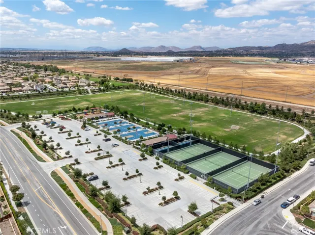 Heritage Lake Sports Courts