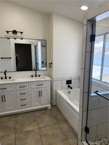 12441 Petaluma, Victorville, California 92392