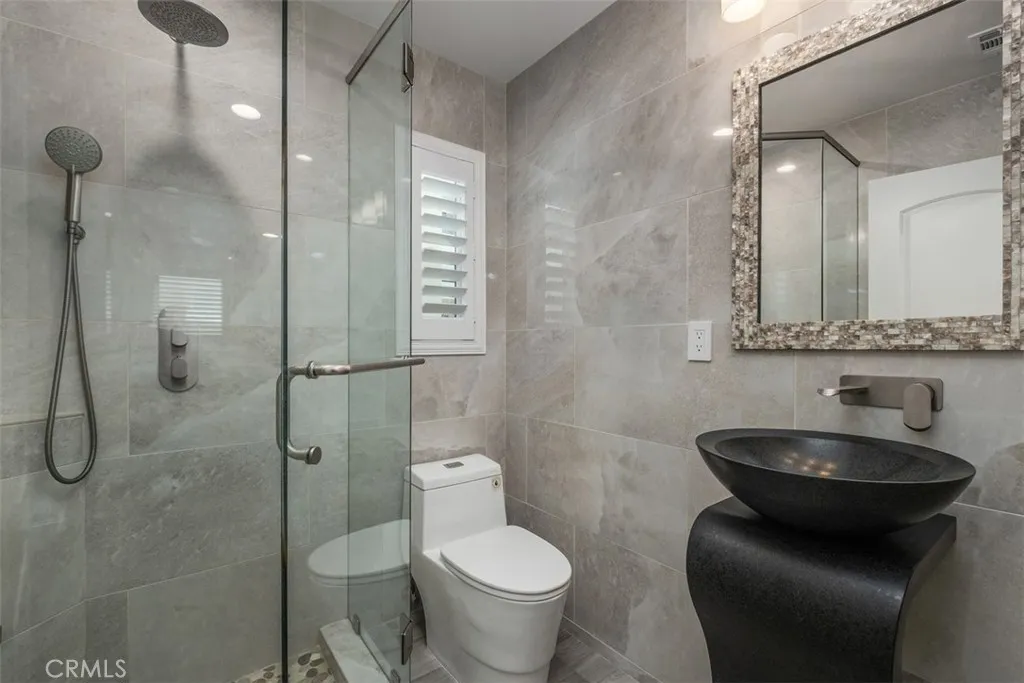 Unit A - Main Level Bathroom