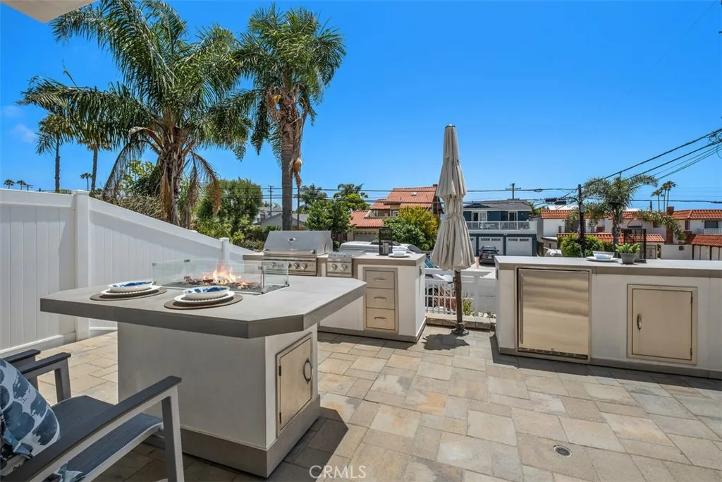 Unit A - Front Patio
