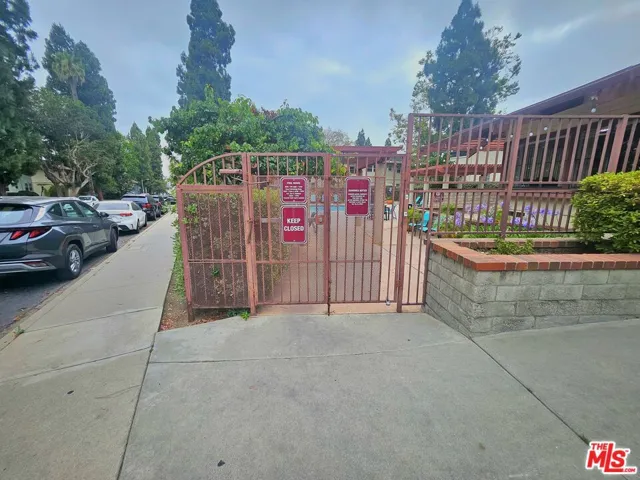 3622 Kalsman Drive 258 (aka 4, Los Angeles, California 90016