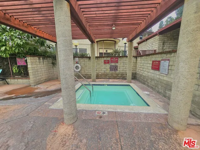 3622 Kalsman Drive 258 (aka 4, Los Angeles, California 90016