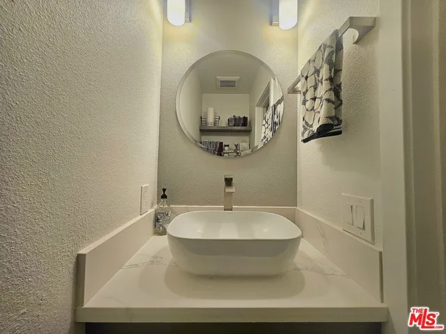3622 Kalsman Drive 258 (aka 4, Los Angeles, California 90016