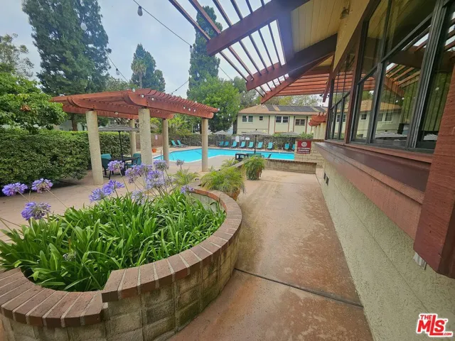 3622 Kalsman Drive 258 (aka 4, Los Angeles, California 90016