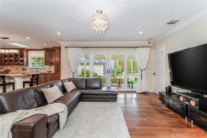 2895 Lorain Road, San Marino, California 91108