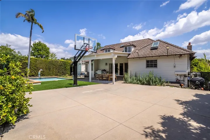 2895 Lorain Road, San Marino, California 91108