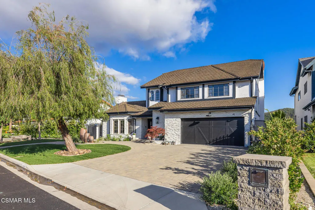 3420 Ridgeford Dr_DingmanMedia (3)