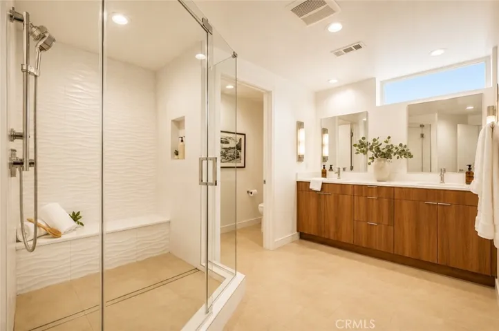1025 White Knoll Drive, Los Angeles, California 90012