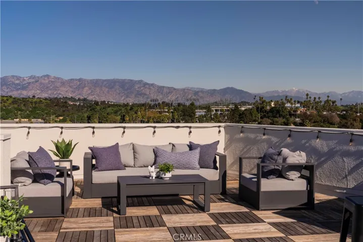 1025 White Knoll Drive, Los Angeles, California 90012
