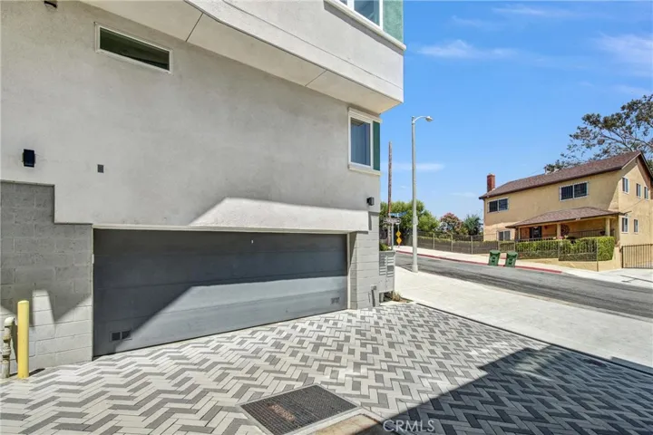 1025 White Knoll Drive, Los Angeles, California 90012