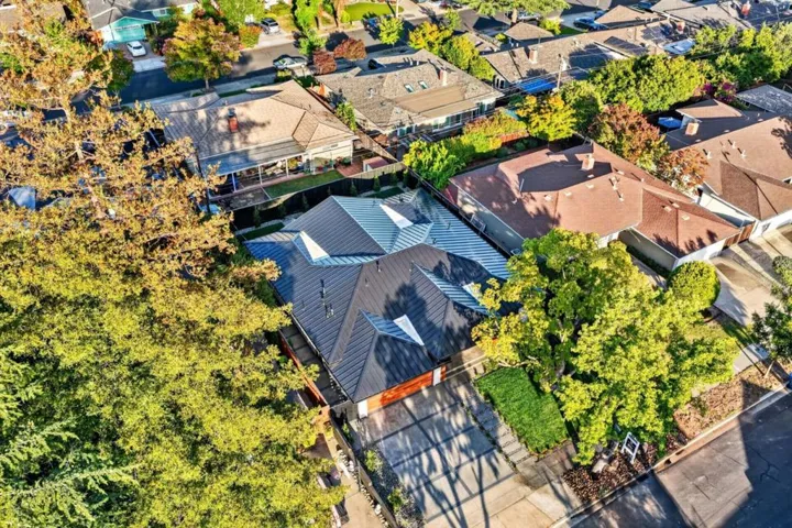 242 Howes Drive, Los Gatos, California 95032