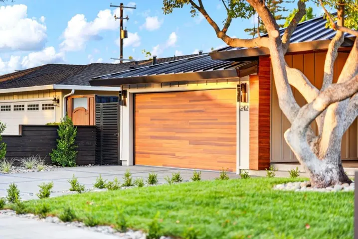 242 Howes Drive, Los Gatos, California 95032