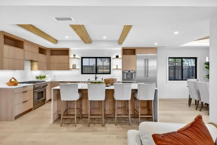 242 Howes Drive, Los Gatos, California 95032