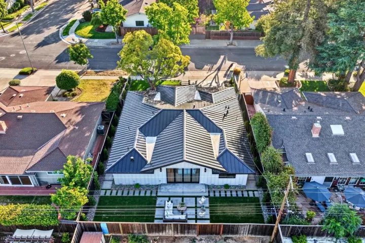 242 Howes Drive, Los Gatos, California 95032