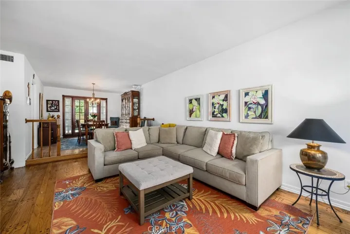 3902 Toland, Los Alamitos, California 90720