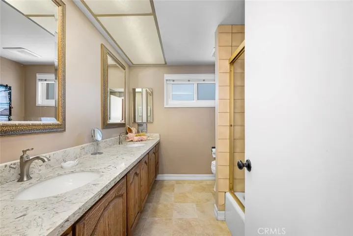 3902 Toland, Los Alamitos, California 90720