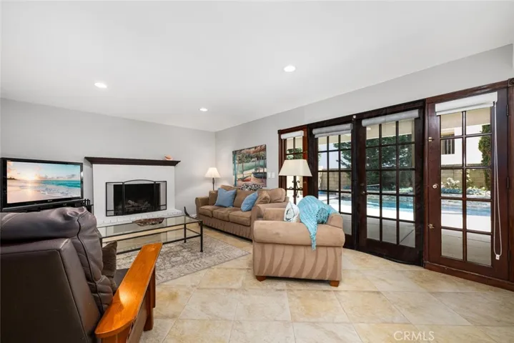 3902 Toland, Los Alamitos, California 90720