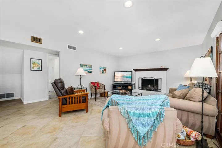 3902 Toland, Los Alamitos, California 90720