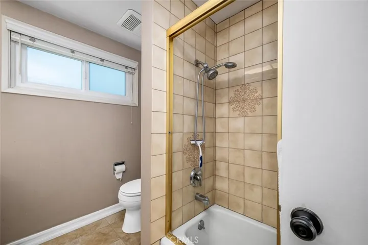 3902 Toland, Los Alamitos, California 90720