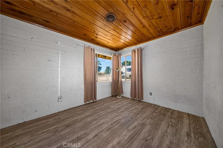 21798 Standing Rock Ave, Apple Valley, California 92307