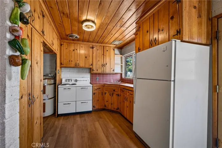21798 Standing Rock Ave, Apple Valley, California 92307