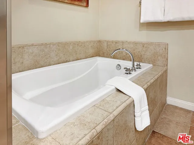 48672 Legacy Drive, La Quinta, California 92253