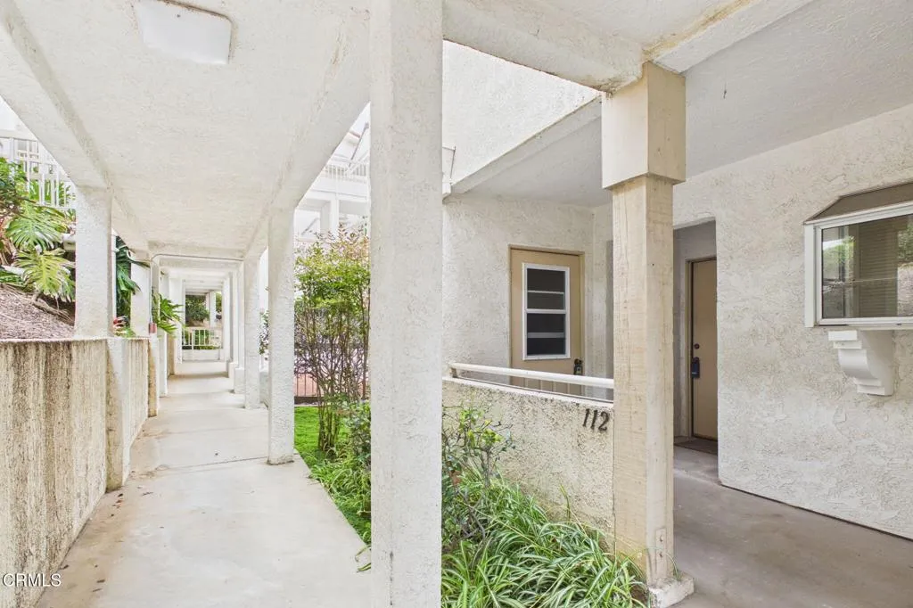 5-web-or-mls-UpmarketMedia_2623Ant11218