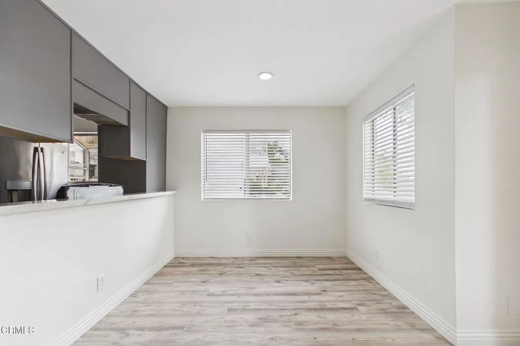 12-web-or-mls-UpmarketMedia_2623Ant11213