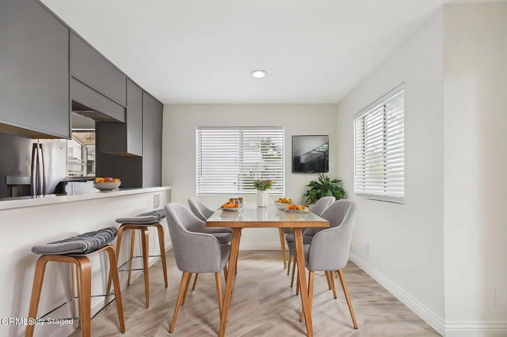 13-web-or-mls-UpmarketMedia_2623Ant11213