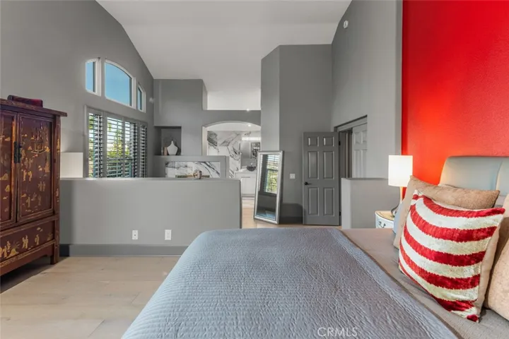 8 Flores, Lake Forest, California 92610