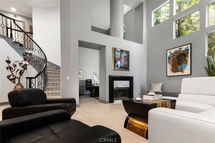 8 Flores, Lake Forest, California 92610