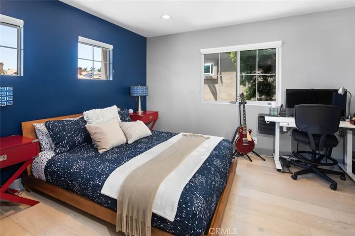 8 Flores, Lake Forest, California 92610