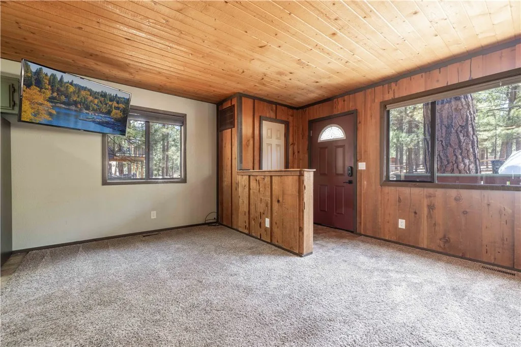 629 Sugarloaf Boulevard, Big Bear City, California 92314 — photo 4