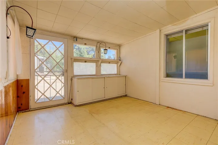 Bonus Room off garage!