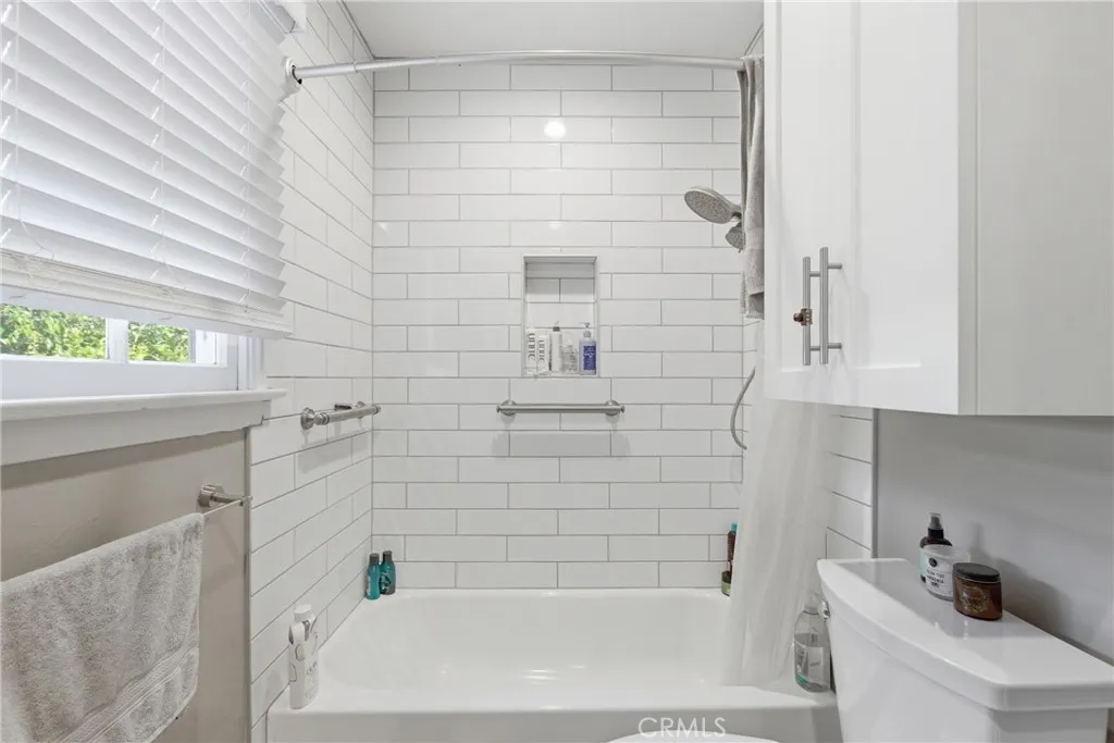 Bathroom in 720-1/2