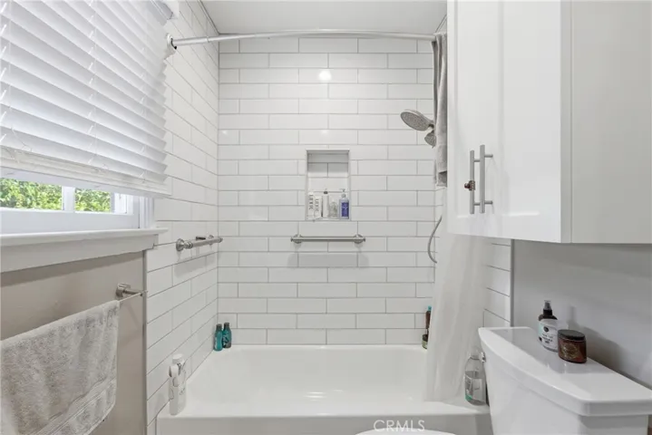 Bathroom in 720-1/2