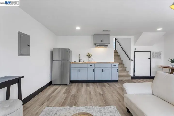 5301 Brann St, Oakland, California 94619