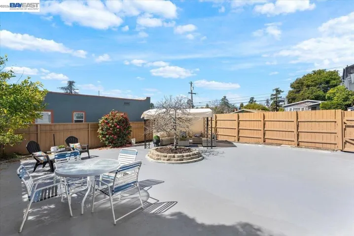 5301 Brann St, Oakland, California 94619